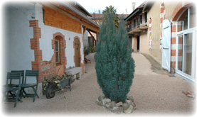 Vue de la cour du gite